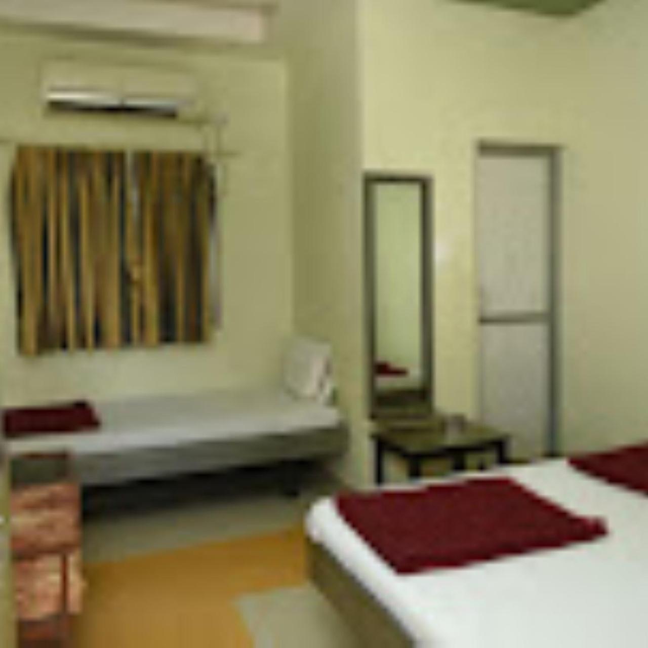 Hotel Anjali Palace Бхудж Экстерьер фото