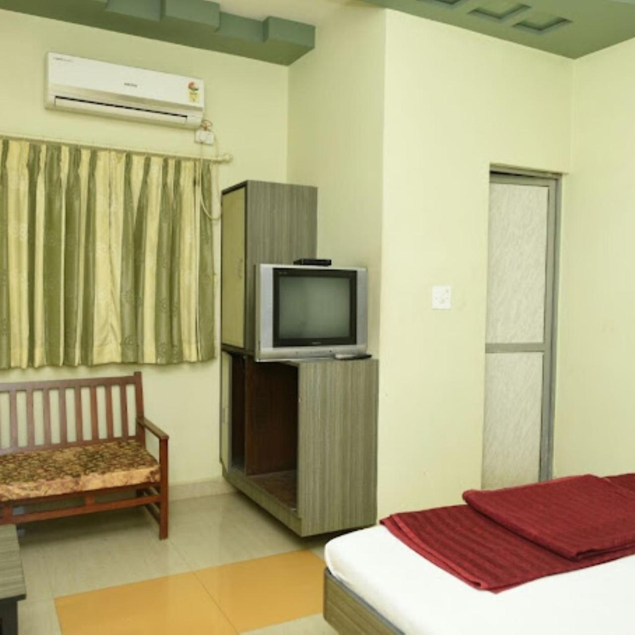 Hotel Anjali Palace Бхудж Экстерьер фото